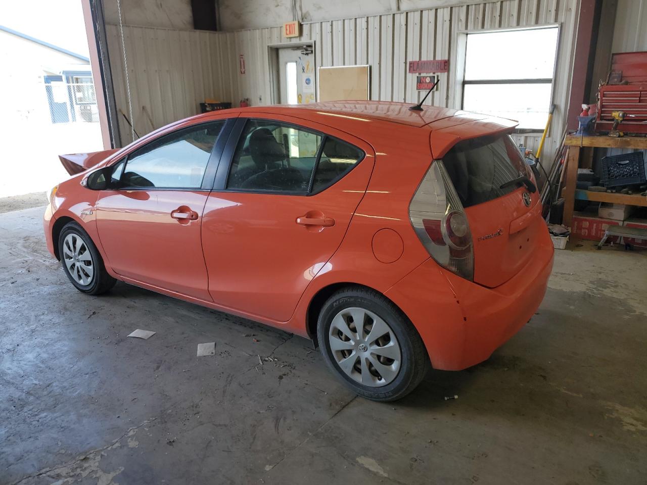 2012 Toyota Prius C vin: JTDKDTB32C1029942