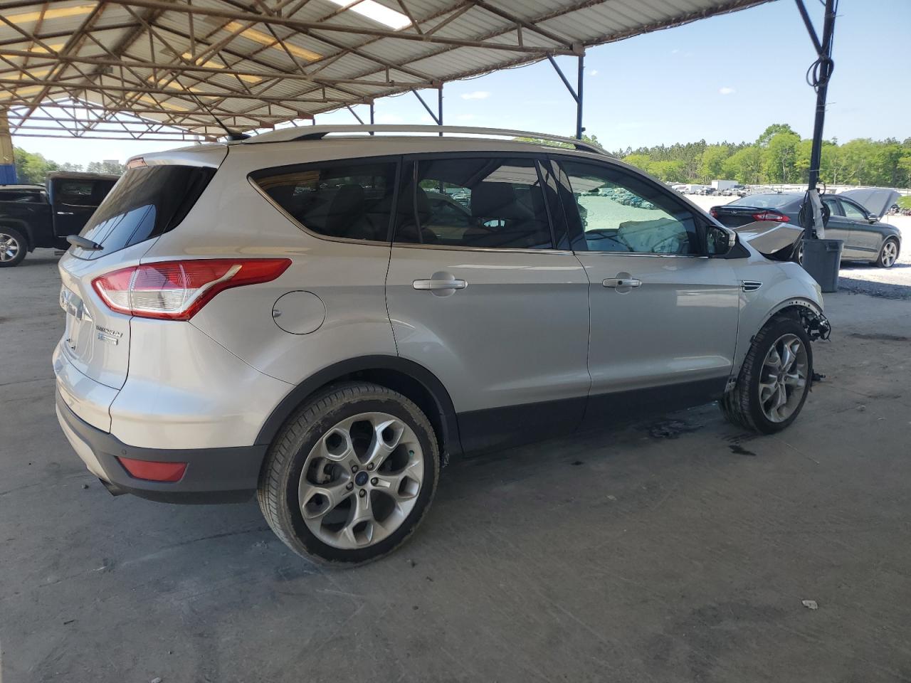 1FMCU0J98FUA03904 2015 Ford Escape Titanium