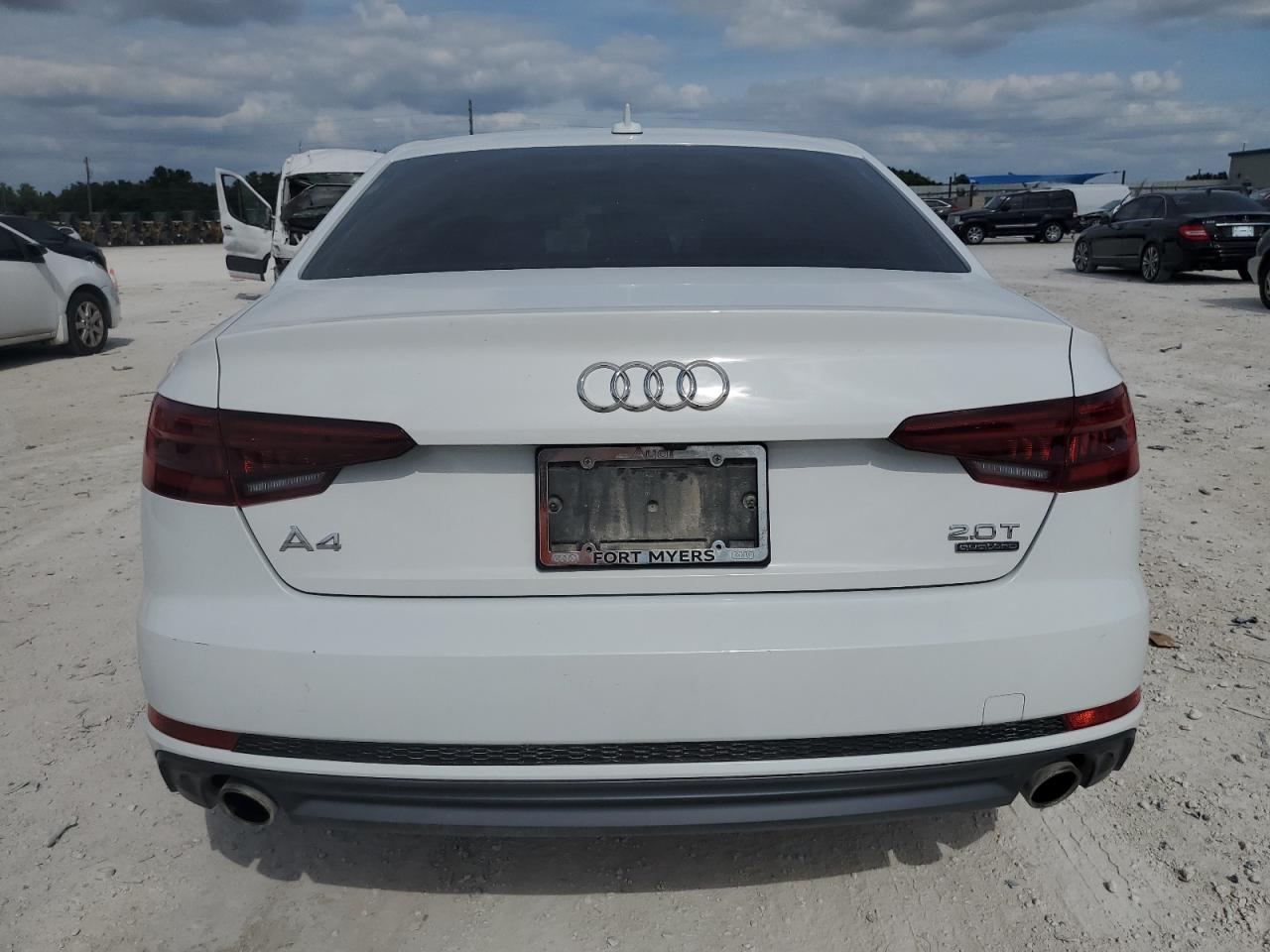 WAUDNAF41JA092151 2018 Audi A4 Premium