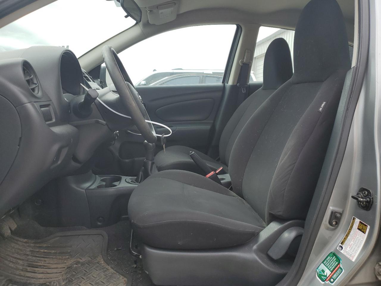 3N1CN7AP1EL825772 2014 Nissan Versa S