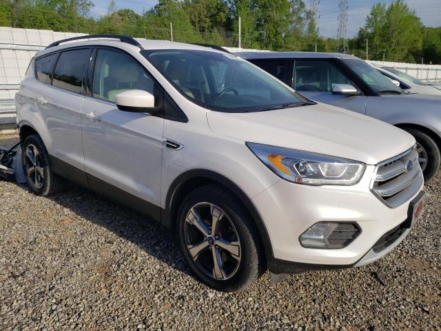 2017 FORD ESCAPE SE - 1FMCU9G97HUB26429