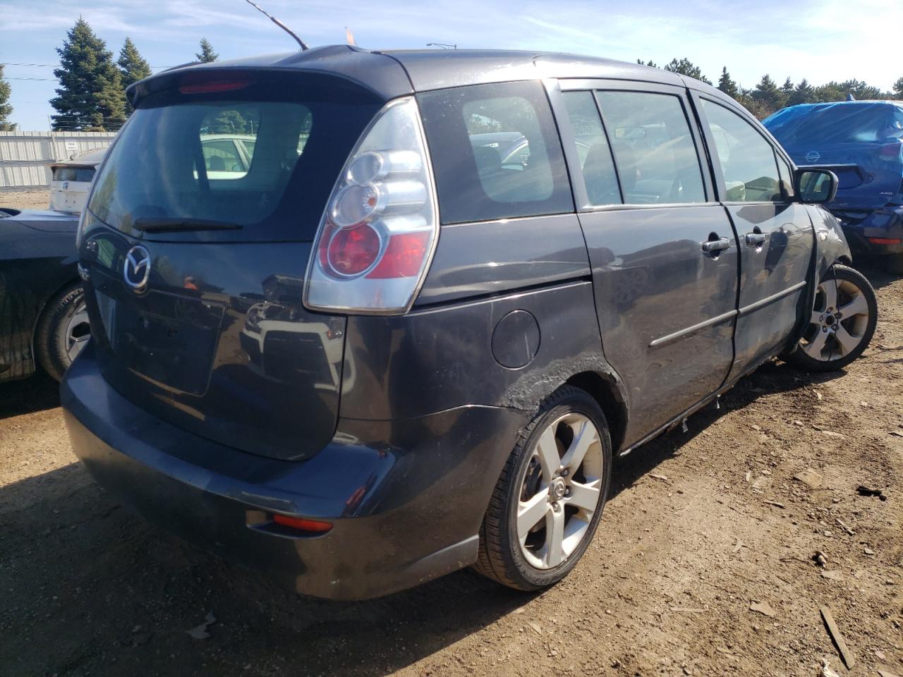 JM1CR29L060115704 2006 Mazda 5