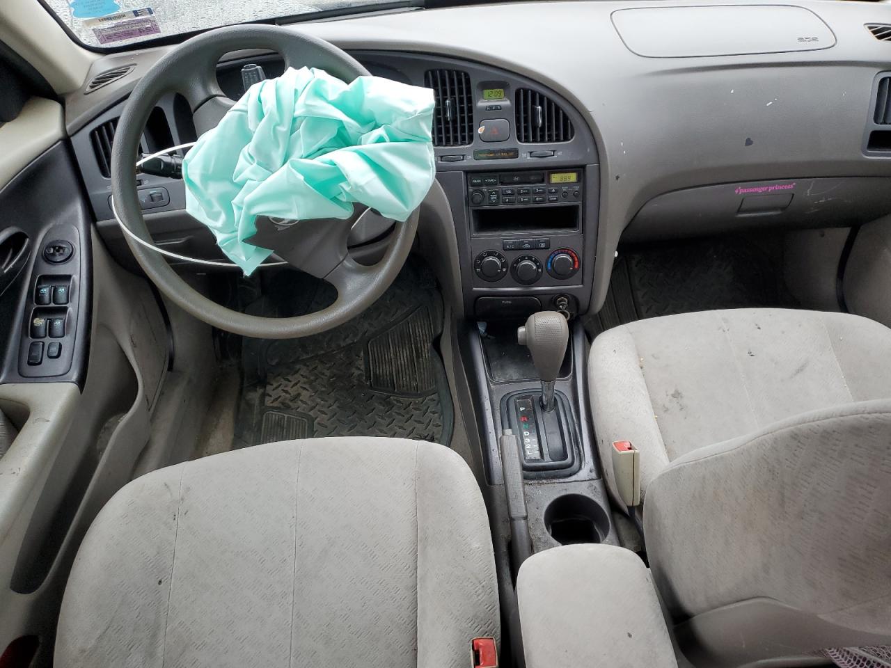 KMHDN46D05U151629 2005 Hyundai Elantra Gls