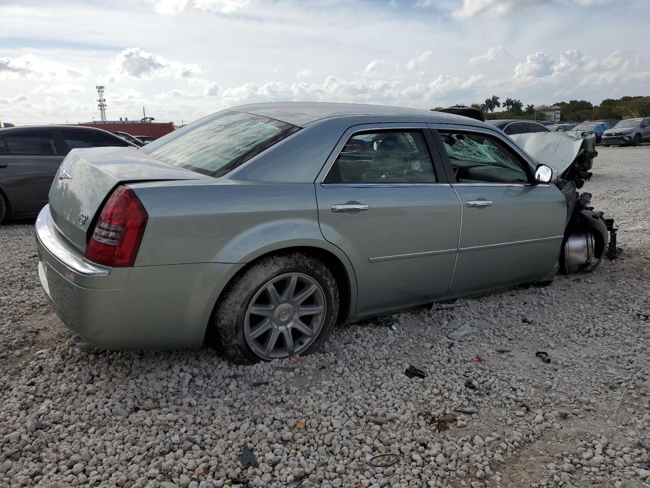 2C3AA63H95H516483 2005 Chrysler 300C