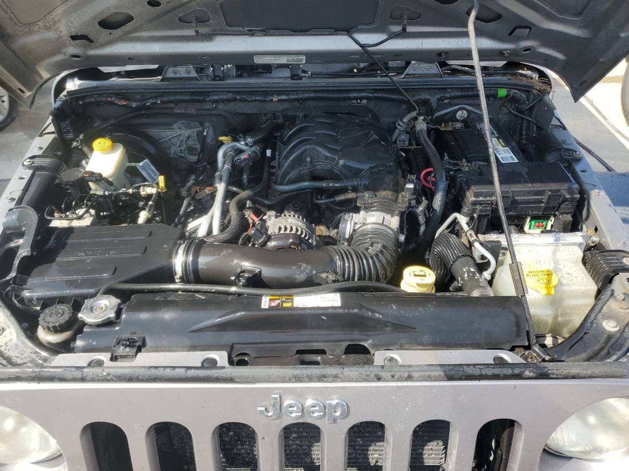 1C4BJWKG2EL107950 2014 Jeep Wrangler Unlimited Sport