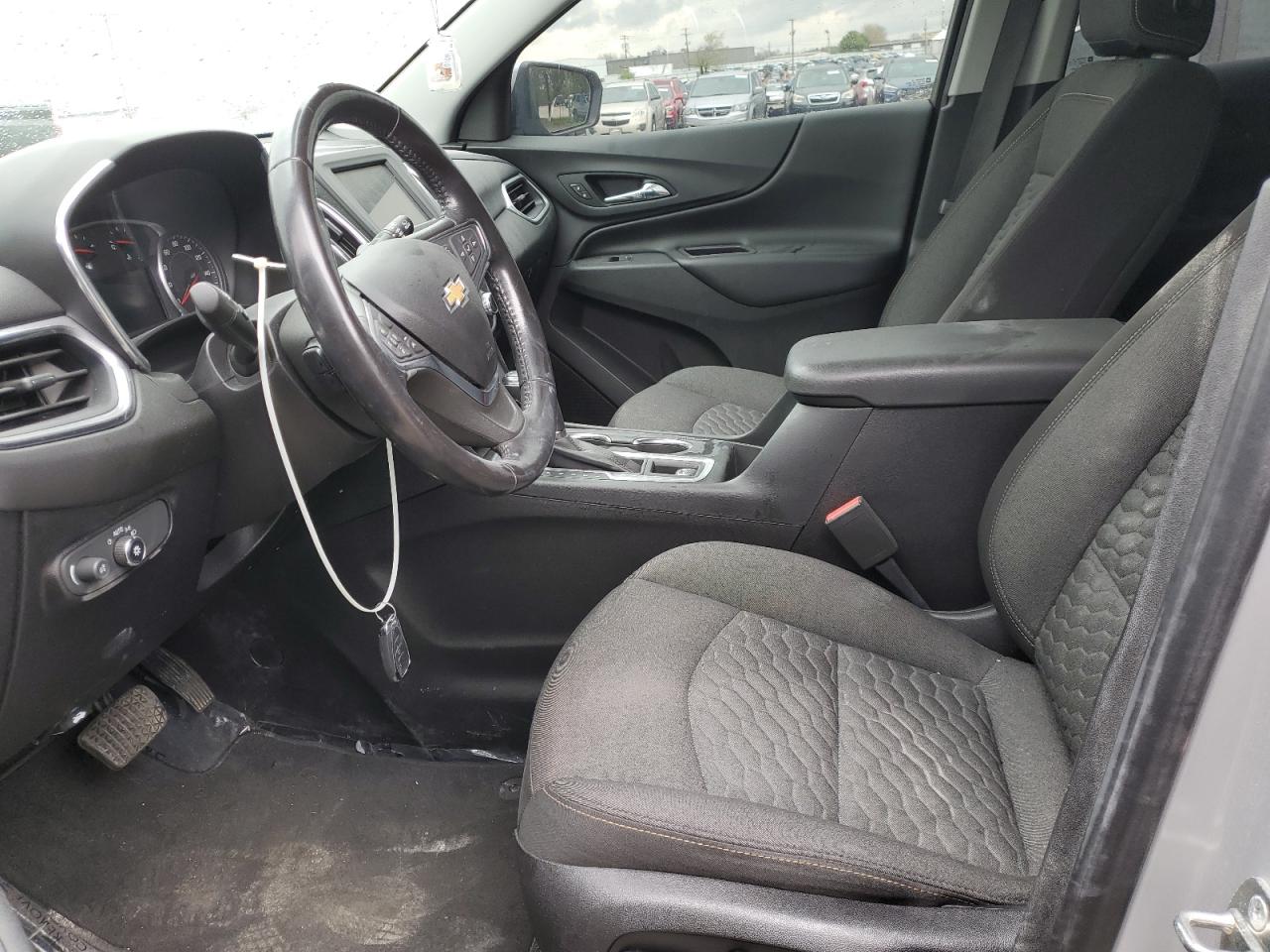 2GNAXJEV3K6242700 2019 Chevrolet Equinox Lt