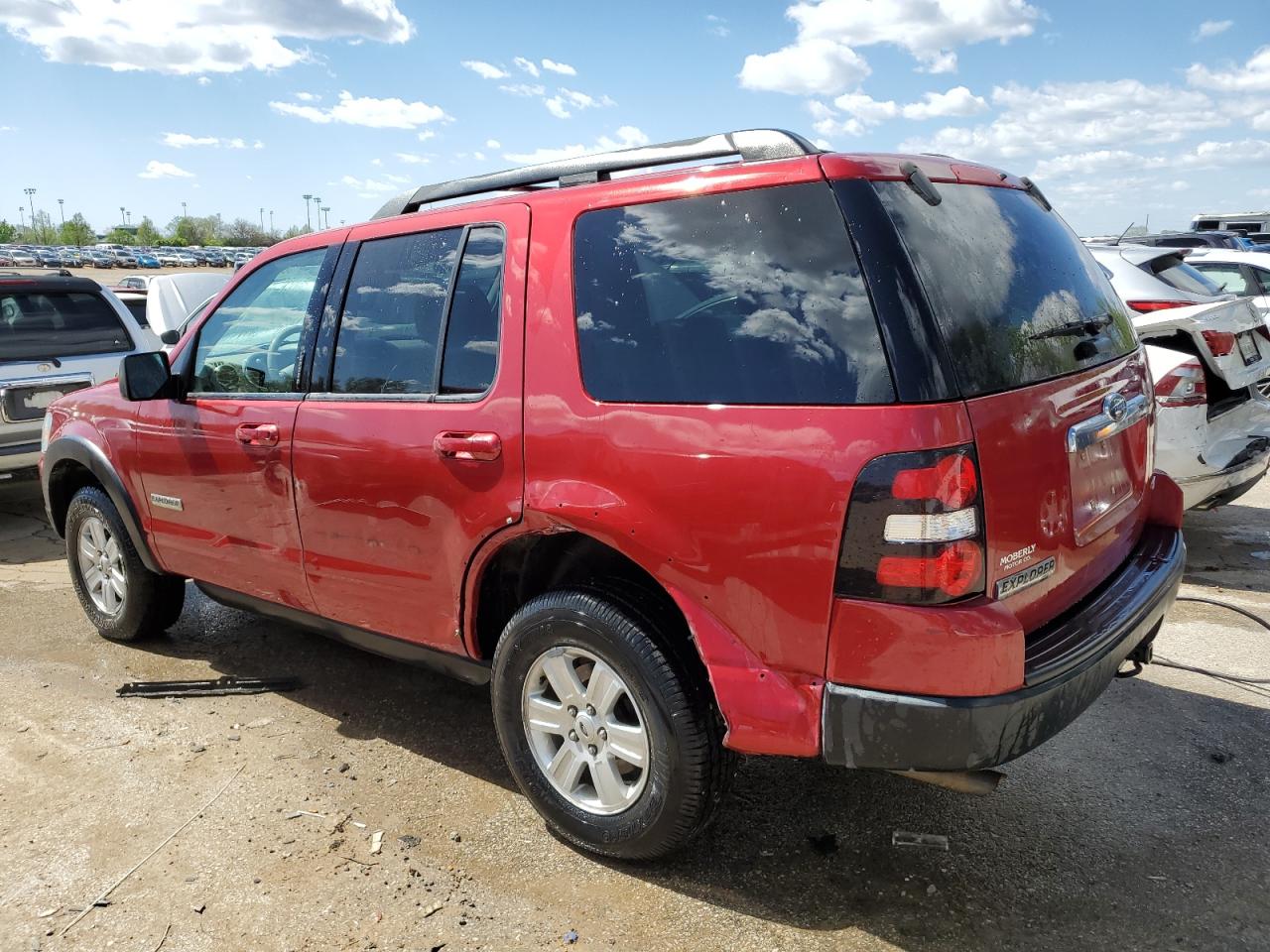 1FMEU73E57UA90366 2007 Ford Explorer Xlt