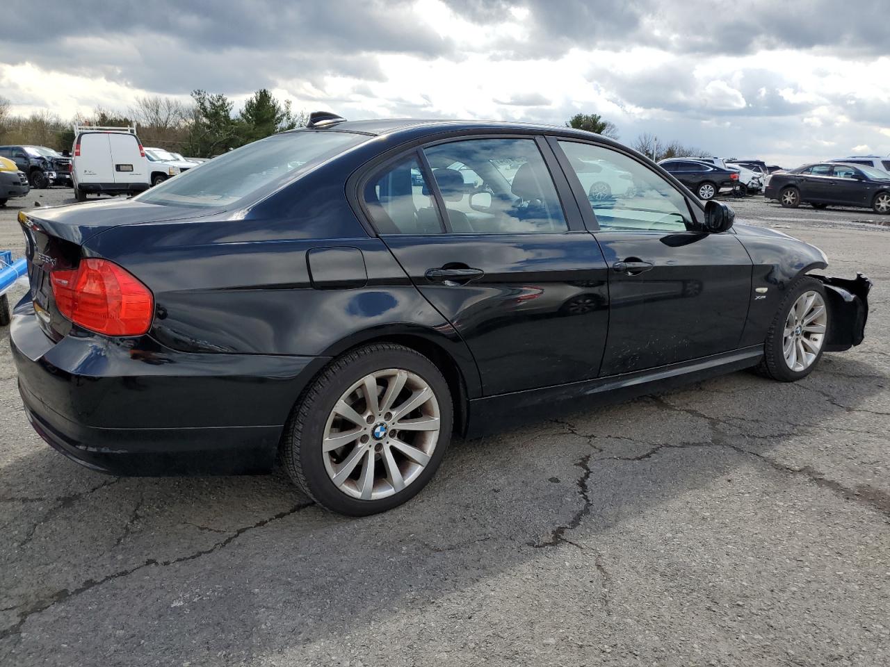 WBAPK5G59BNN26430 2011 BMW 328 Xi Sulev