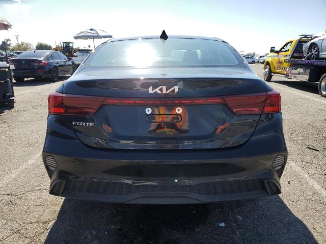 3KPF24AD9PE655952 Kia Forte LX 6