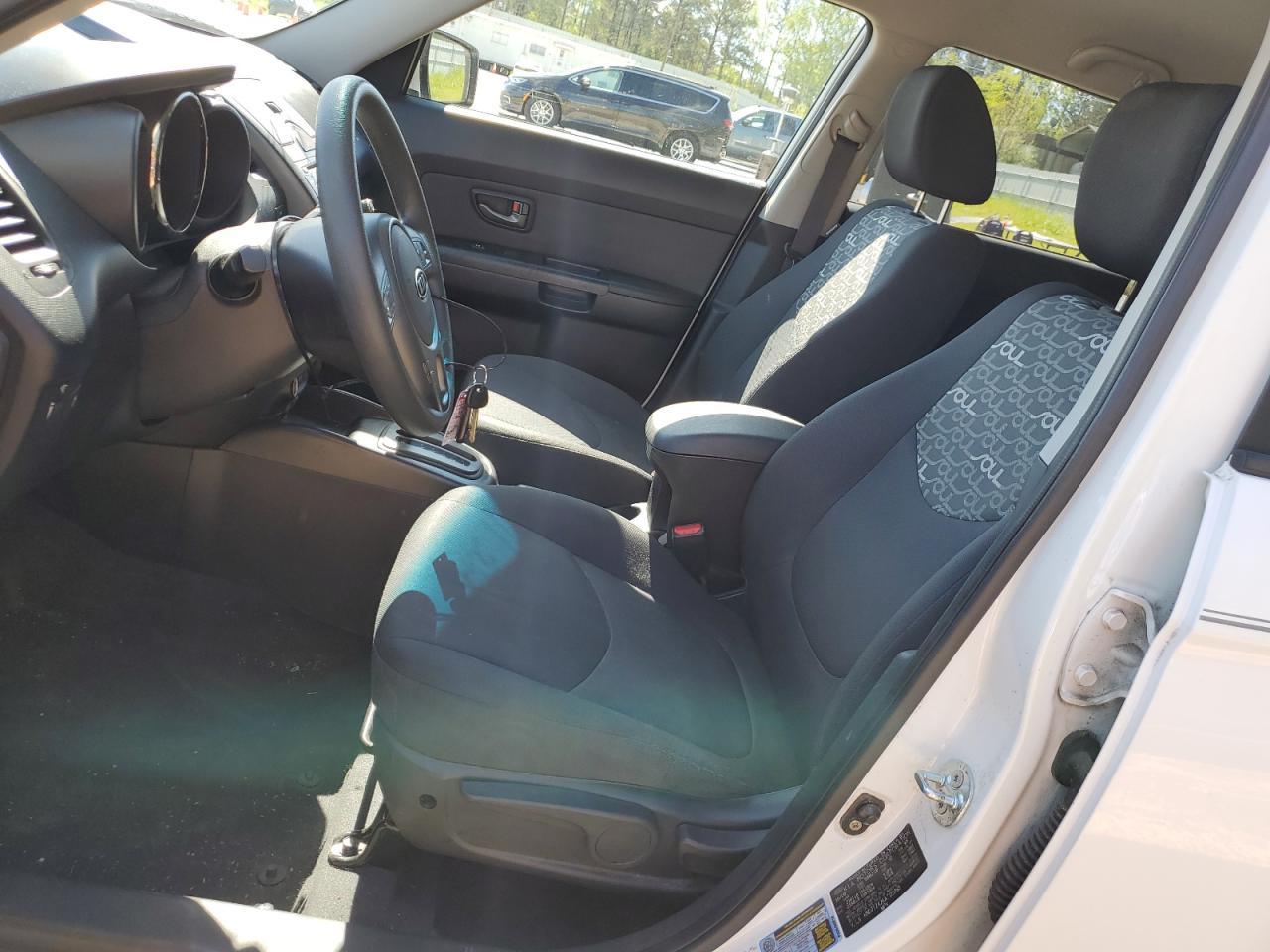 KNDJT2A26A7115993 2010 Kia Soul +