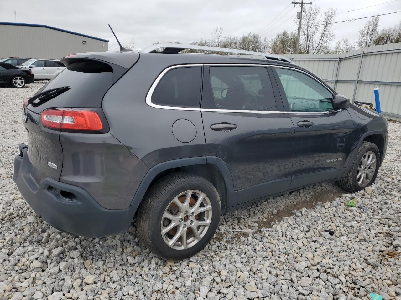 2015 Jeep Cherokee Latitude vin: 1C4PJMCB1FW505390