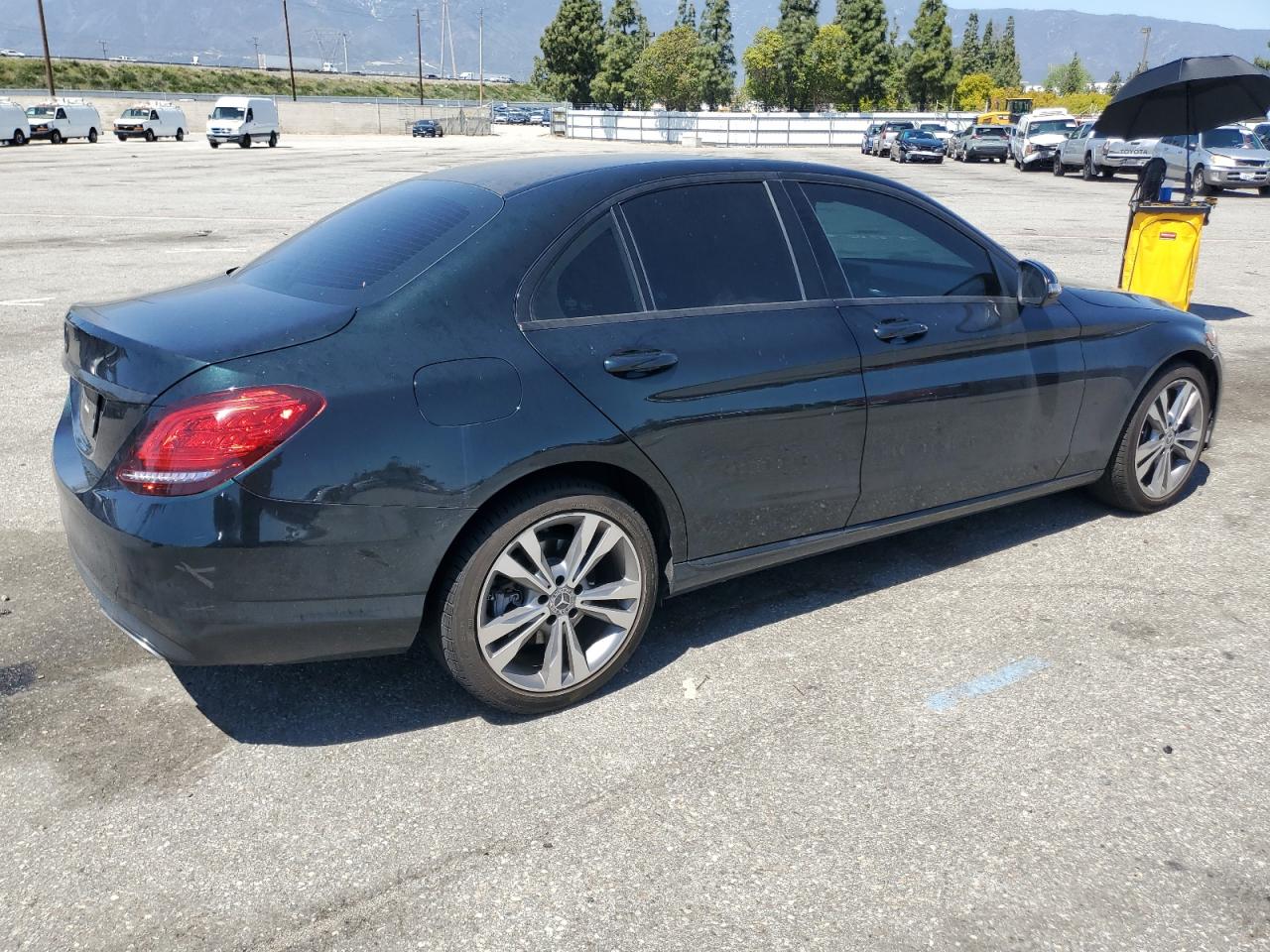 55SWF8DB6KU310675 2019 Mercedes-Benz C 300