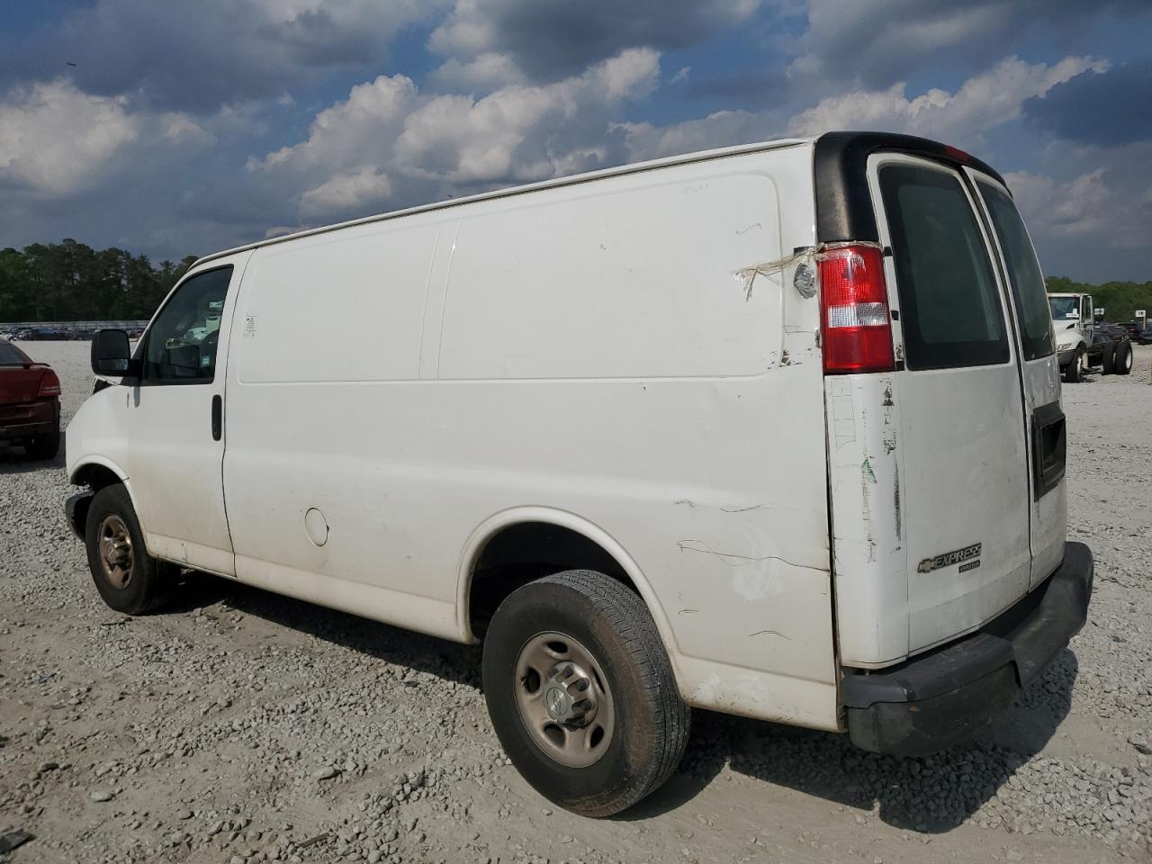 1GCWGAFF0G1135216 2016 Chevrolet Express G2500