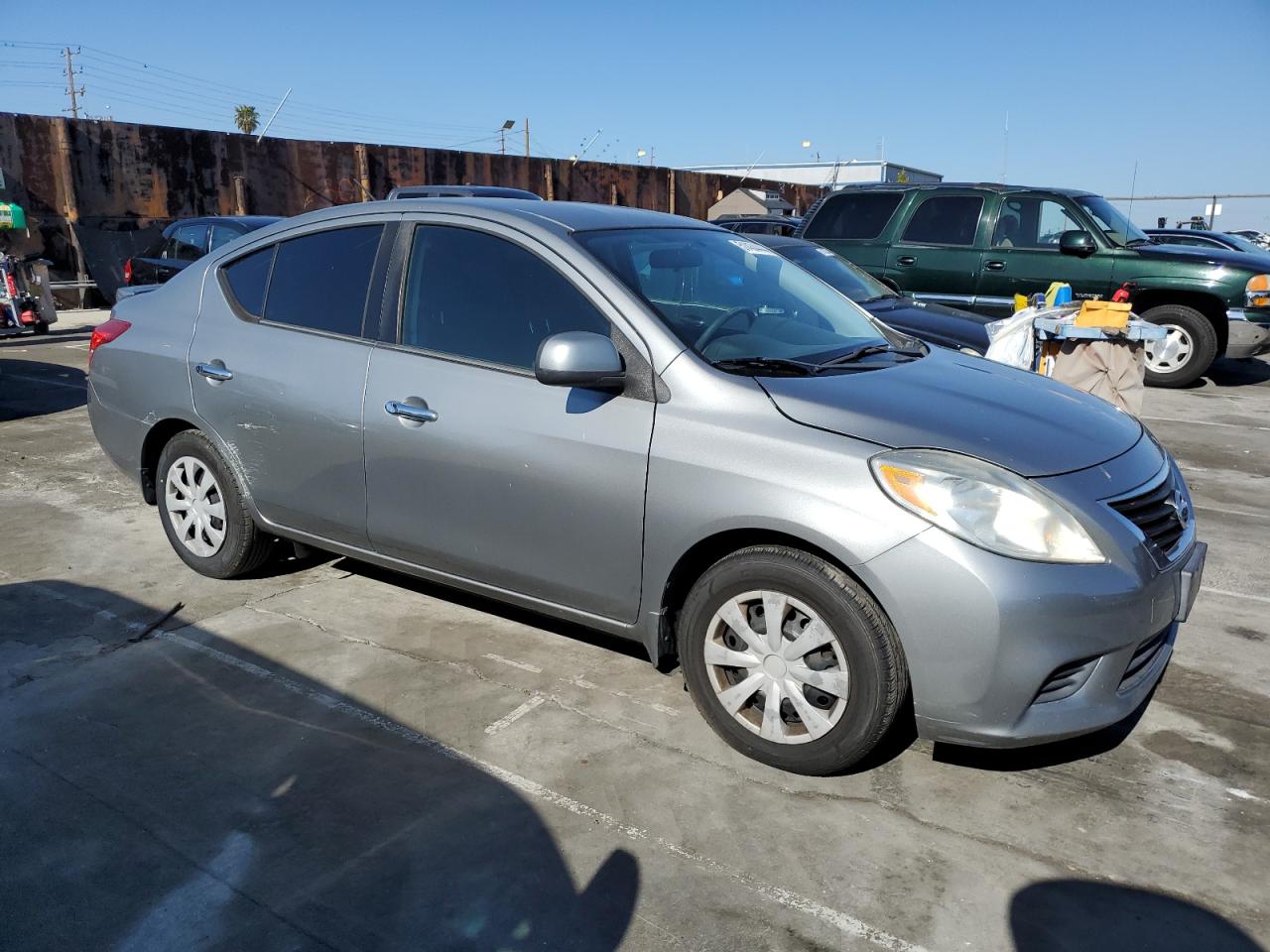 3N1CN7AP6EL826979 2014 Nissan Versa S