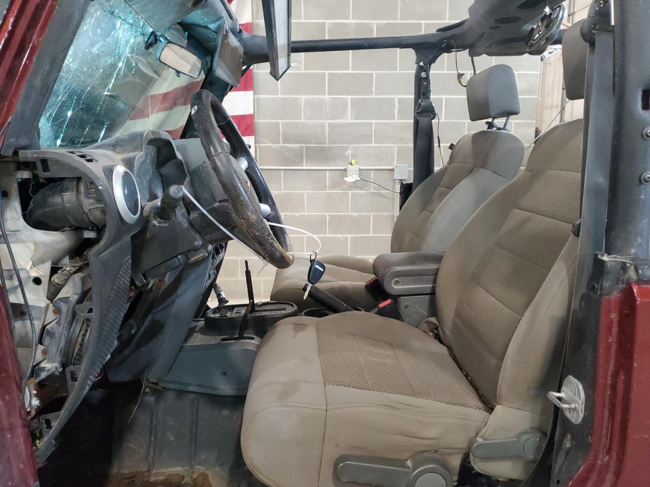 1J4FA54138L567069 2008 Jeep Wrangler Sahara