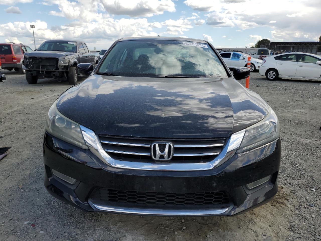 1HGCR2F51DA280692 2013 Honda Accord Sport