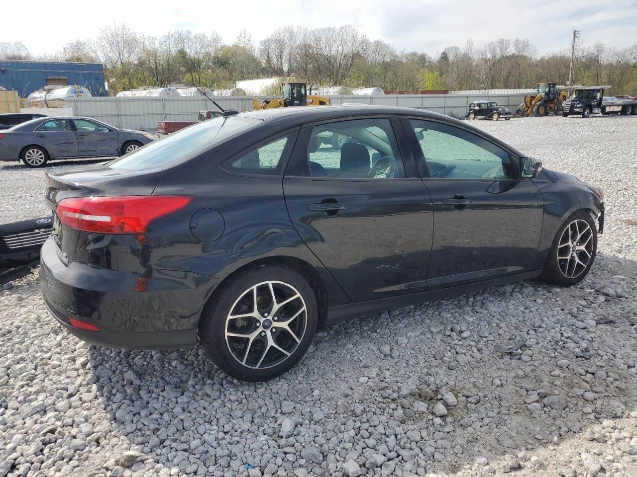 1FADP3FE1HL294476 2017 Ford Focus Se