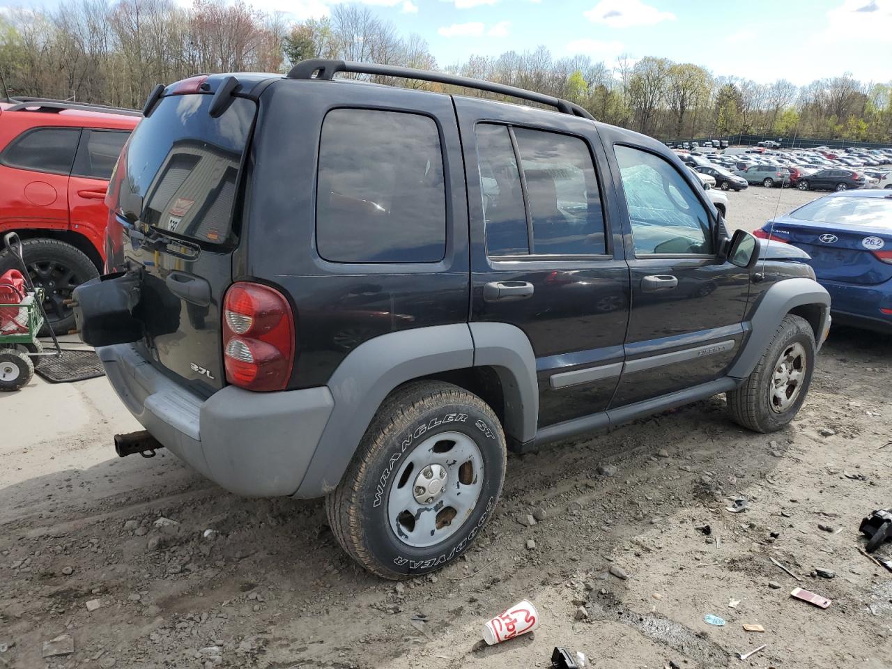 1J4GL48K35W697018 2005 Jeep Liberty Sport