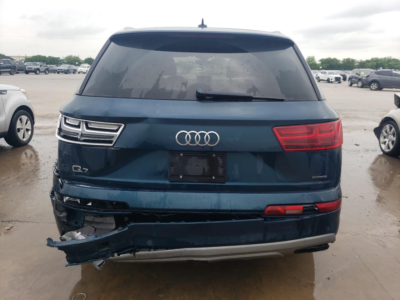 WA1LHAF73JD029092 2018 Audi Q7 Premium Plus