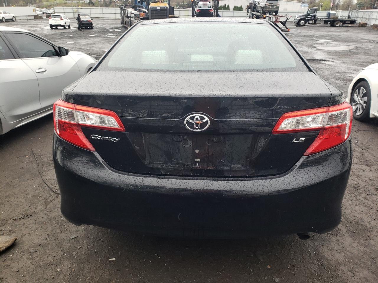 2013 Toyota Camry L vin: 4T4BF1FK4DR282388