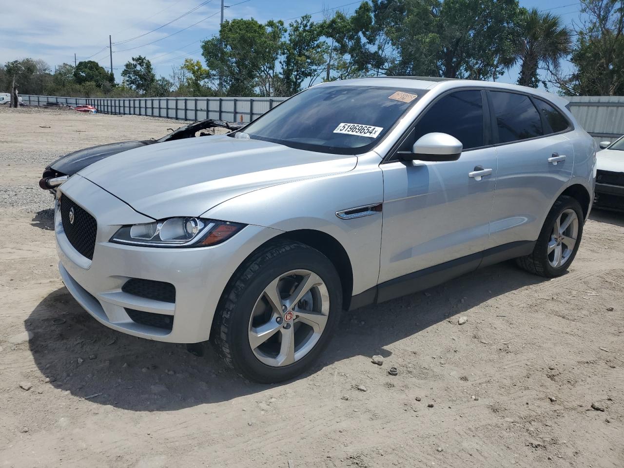 SADCJ2GX2JA236254 2018 Jaguar F-Pace Premium