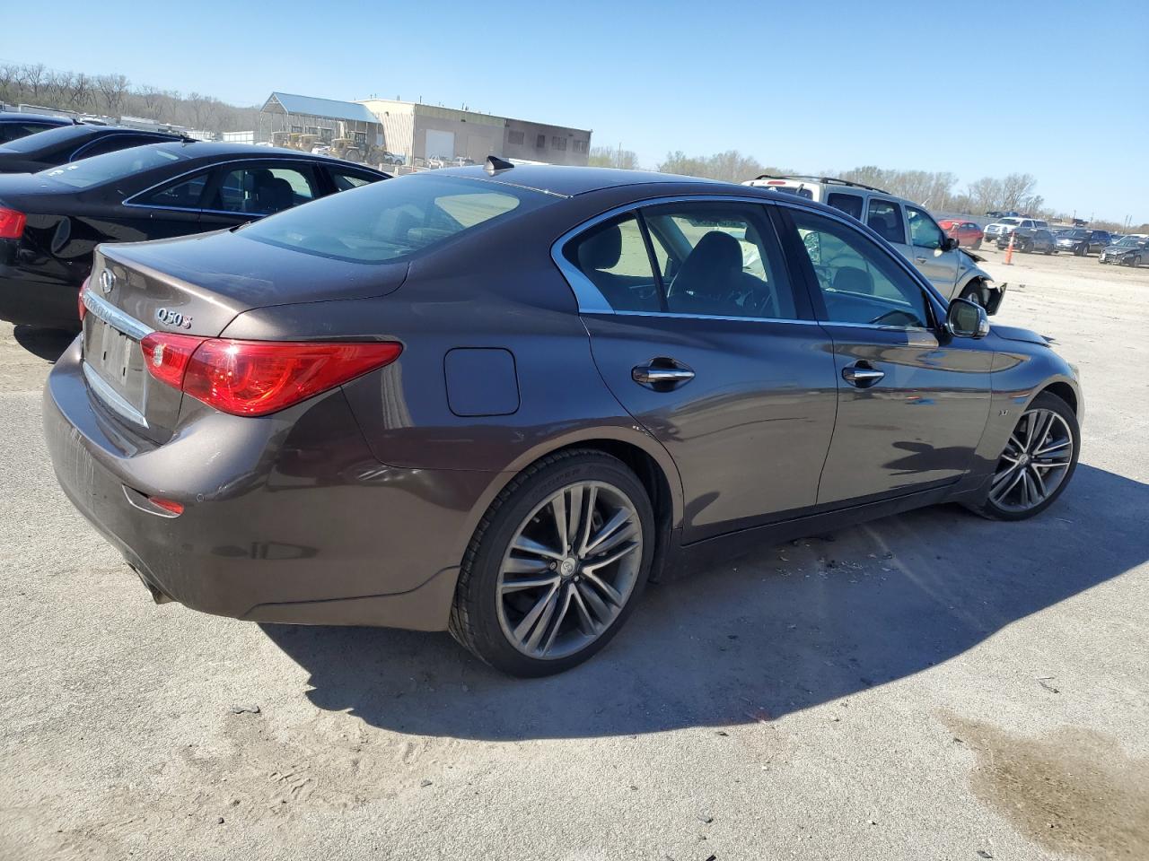 2014 Infiniti Q50 Base vin: JN1BV7AR5EM686975