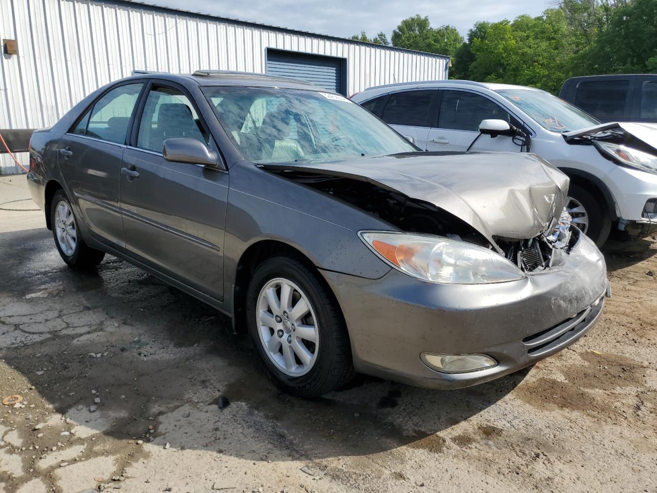 4T1BF32K83U555598 2003 Toyota Camry Le