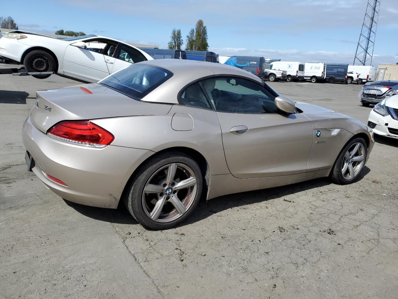 WBALM5C58BE379256 2011 BMW Z4 Sdrive30I