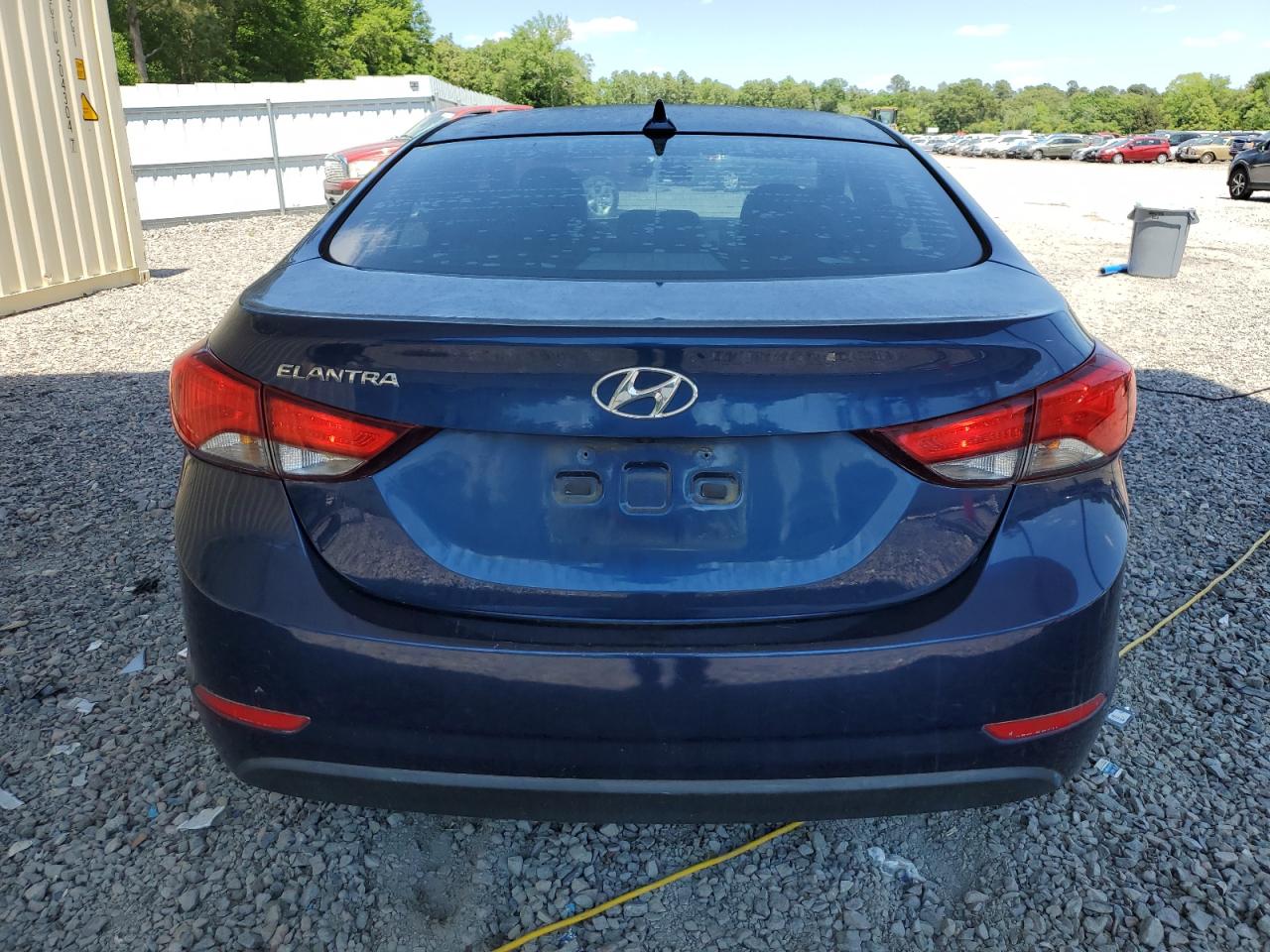 5NPDH4AE1FH633520 2015 Hyundai Elantra Se