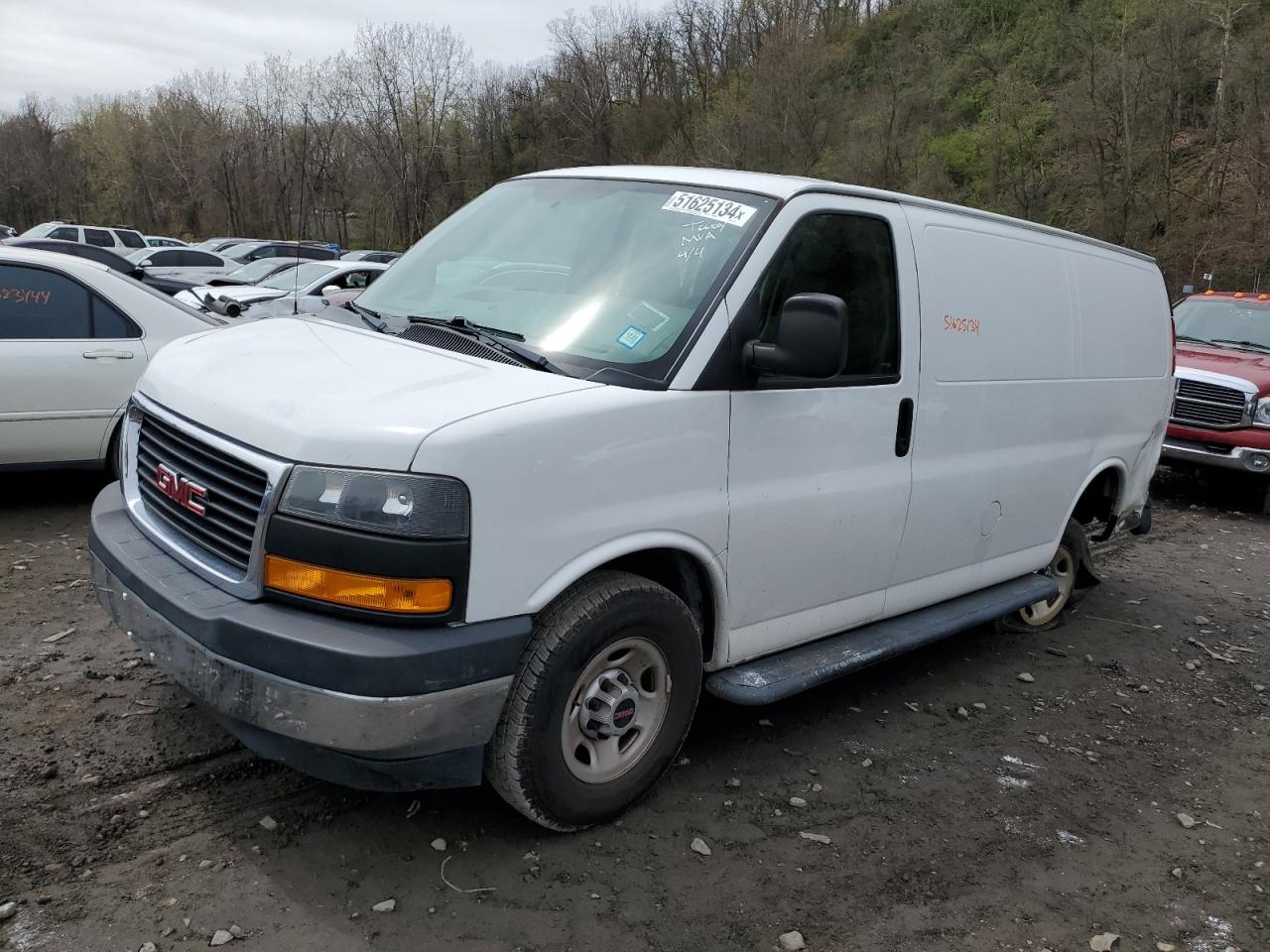1GTW7AFG3J1902136 2018 GMC Savana G2500