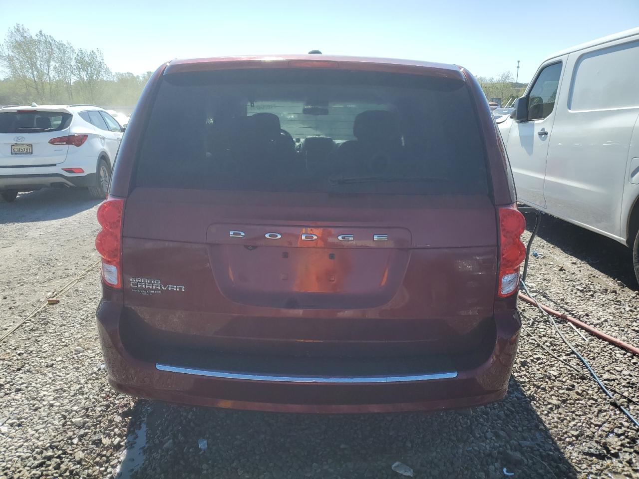 2C4RDGBGXJR185017 2018 Dodge Grand Caravan Se