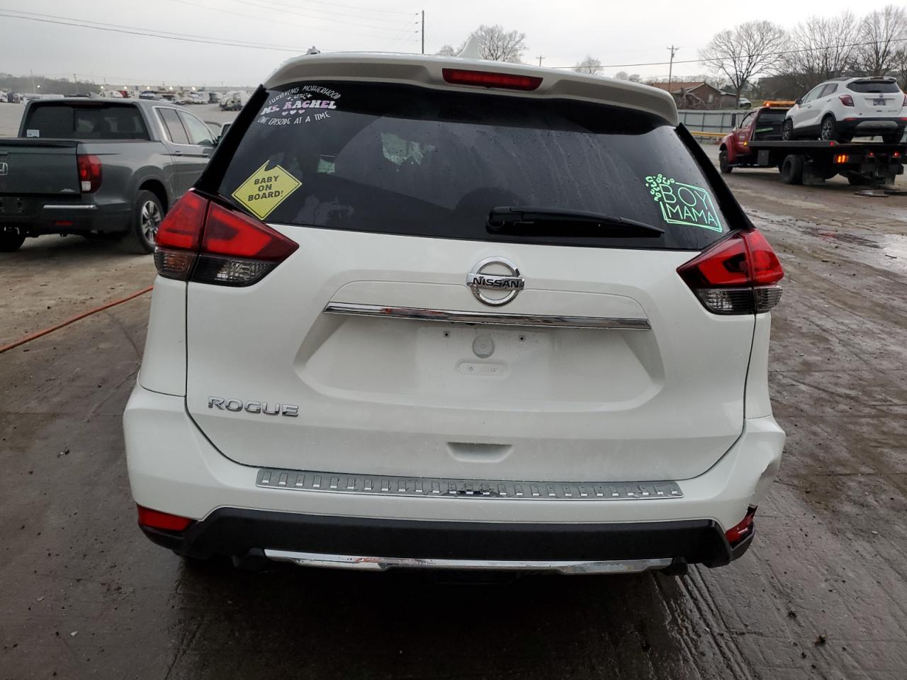 2017 Nissan Rogue S vin: 5N1AT2MT0HC840958