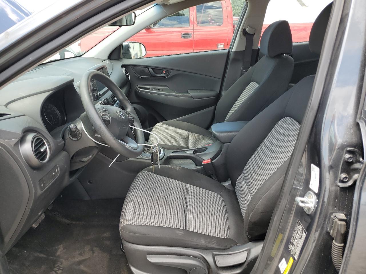 KM8K12AA1MU643198 2021 Hyundai Kona Se