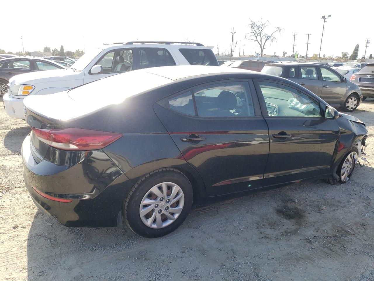 2018 Hyundai Elantra Se vin: KMHD74LF9JU505917