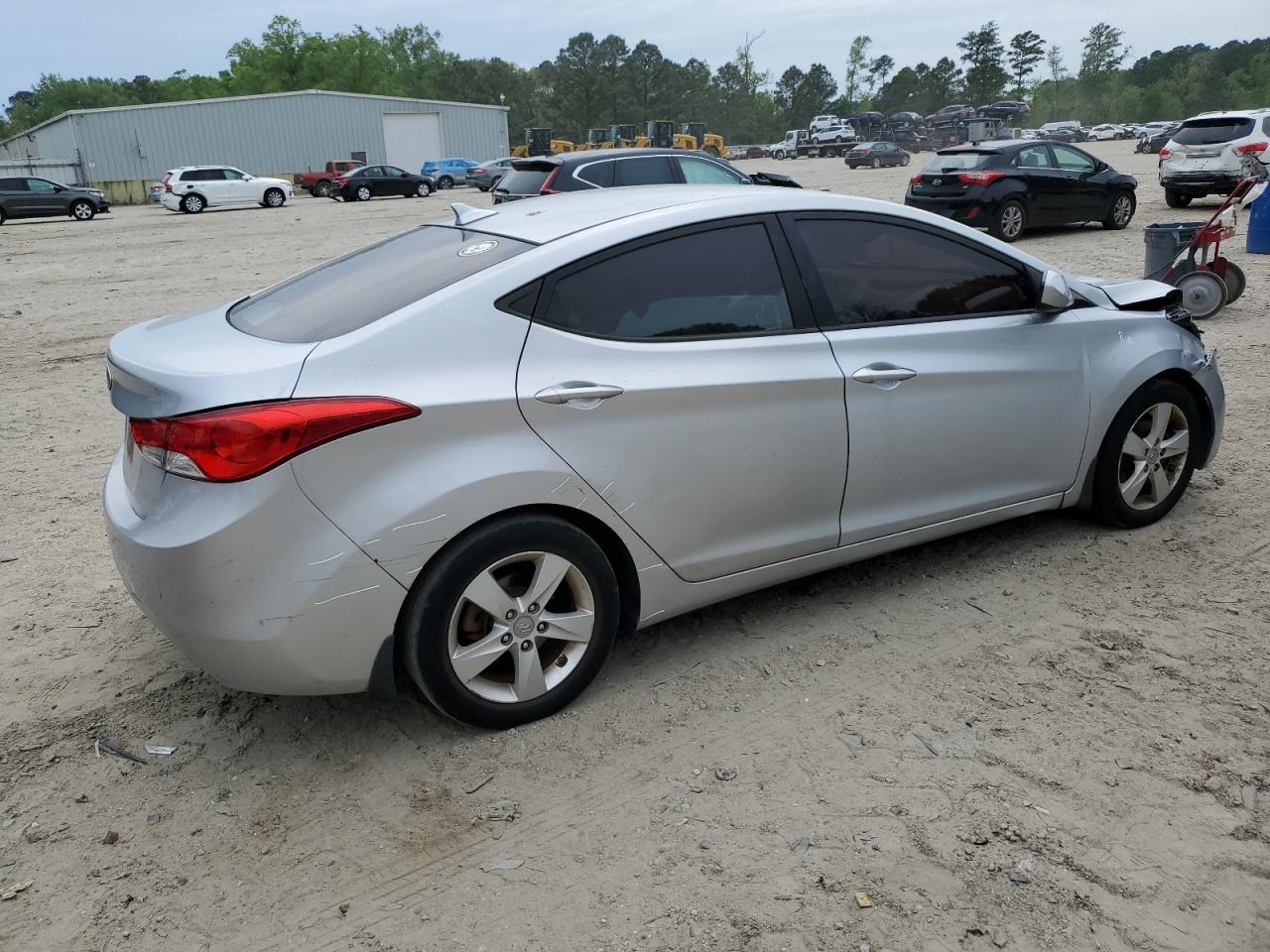 5NPDH4AE8DH251319 2013 Hyundai Elantra Gls