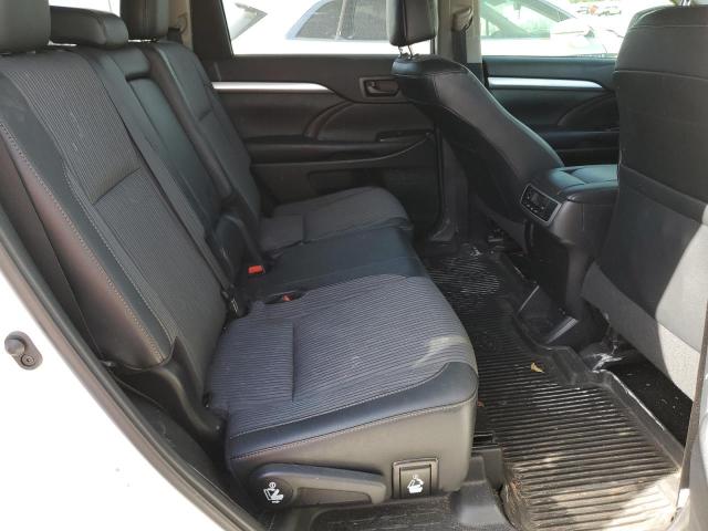 2019 Toyota Highlander Le VIN: 5TDZZRFHXKS360956 Lot: 52657534