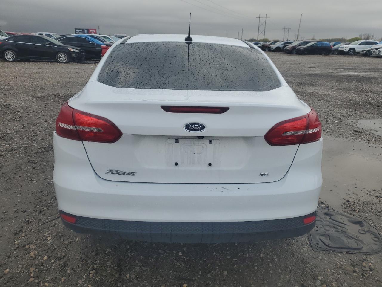 1FADP3F24HL286958 2017 Ford Focus Se