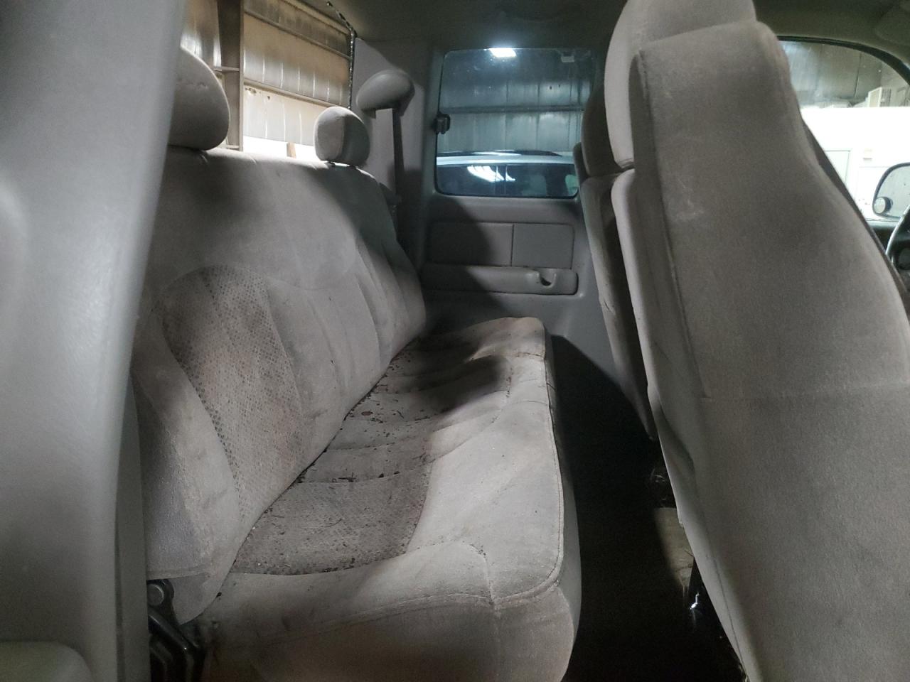 1GCGK29U2YE256021 2000 Chevrolet Silverado K2500