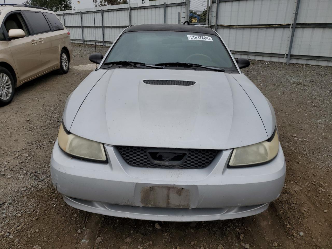 1FAFP404XYF260257 2000 Ford Mustang