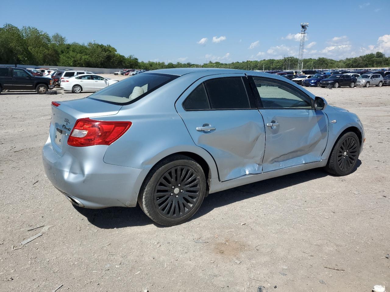 JS2RF9A35B6110728 2011 Suzuki Kizashi Se