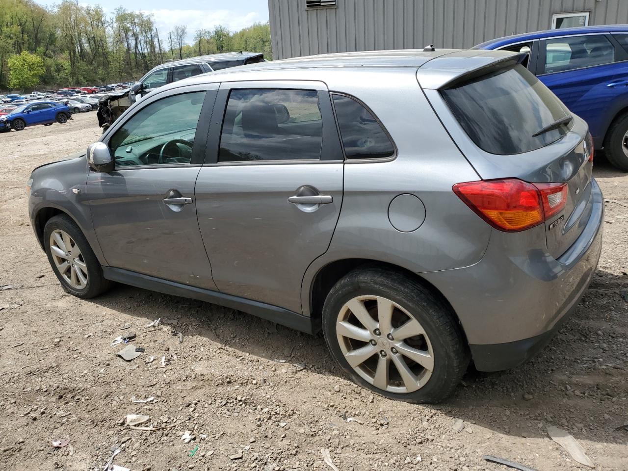 2015 Mitsubishi Outlander Sport Es vin: 4A4AR3AU5FE041032