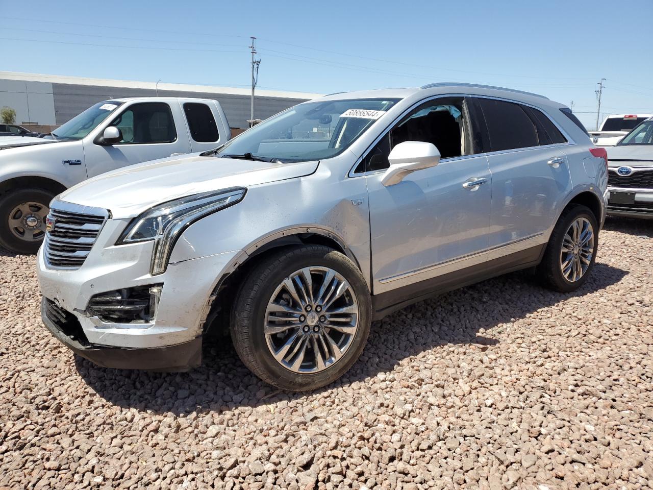 1GYKNBRS7HZ171386 2017 Cadillac Xt5 Luxury