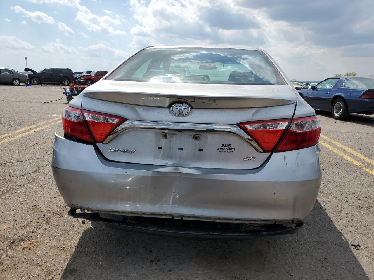 4T1BF1FK0GU225457 2016 Toyota Camry Le