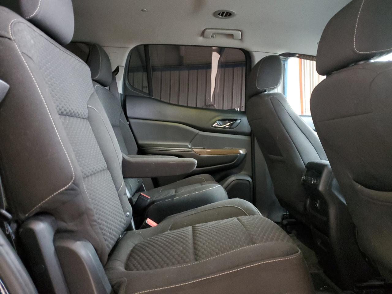 1GKKNSLS2HZ242707 2017 GMC Acadia Sle