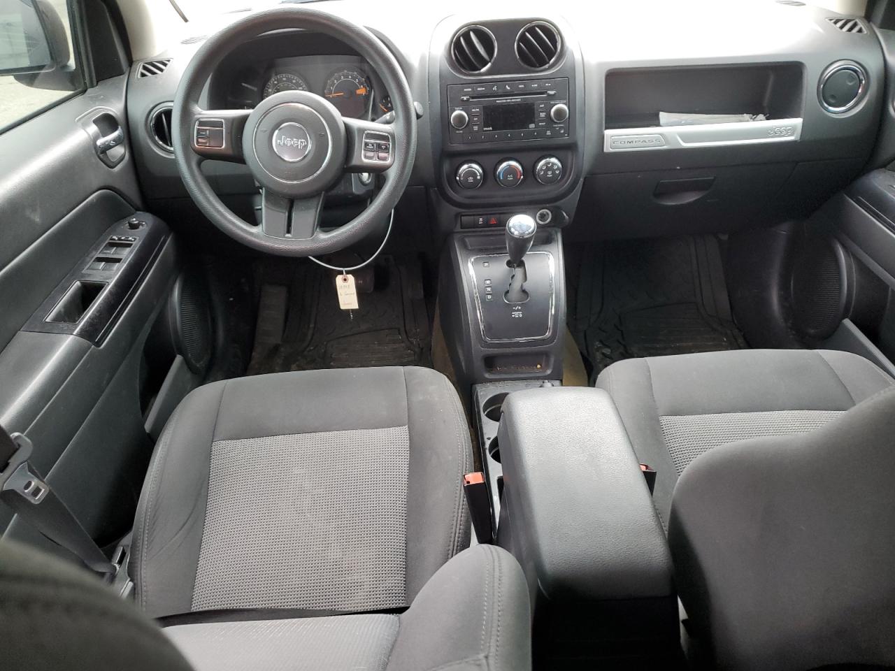 1C4NJDBB8GD663067 2016 Jeep Compass Sport