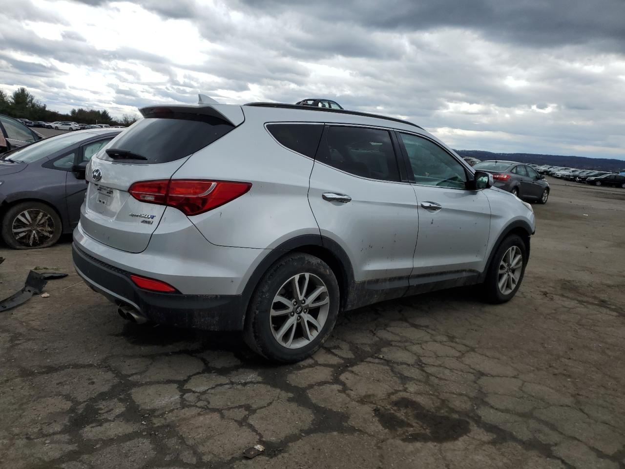 5XYZUDLAXGG358122 2016 Hyundai Santa Fe Sport