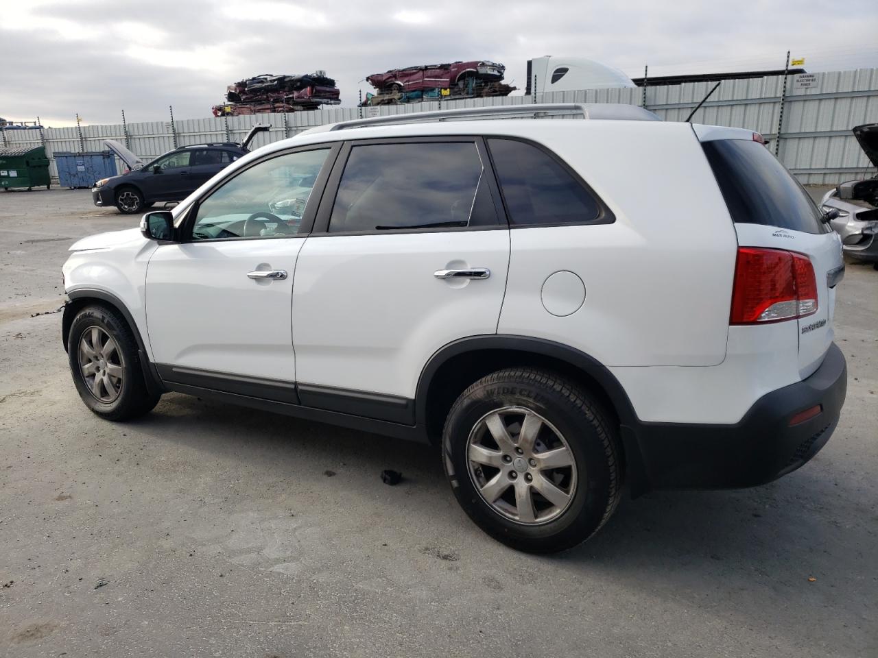 5XYKT3A69DG424121 2013 Kia Sorento Lx