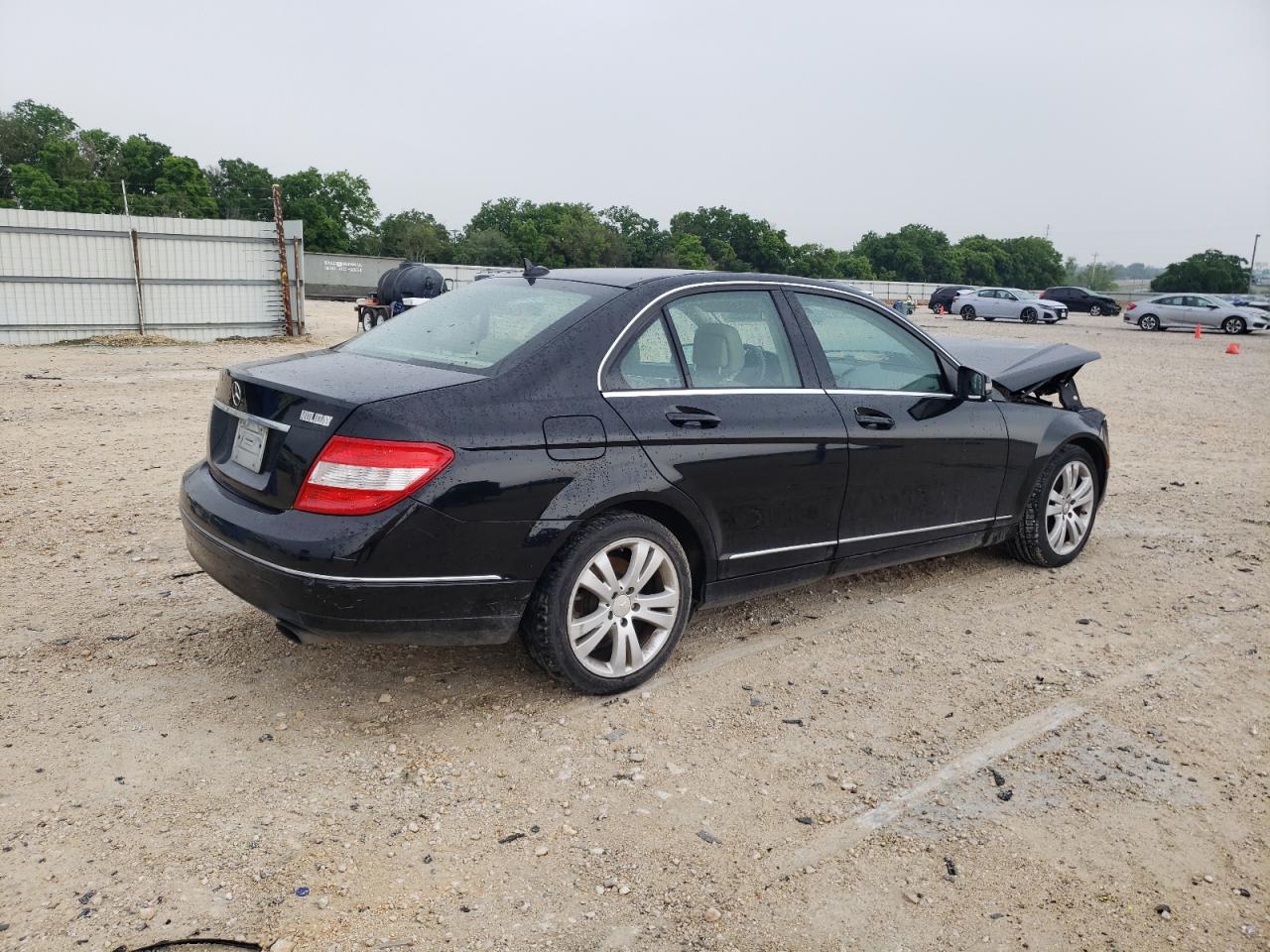 WDDGF5EB3BF637443 2011 Mercedes-Benz C 300