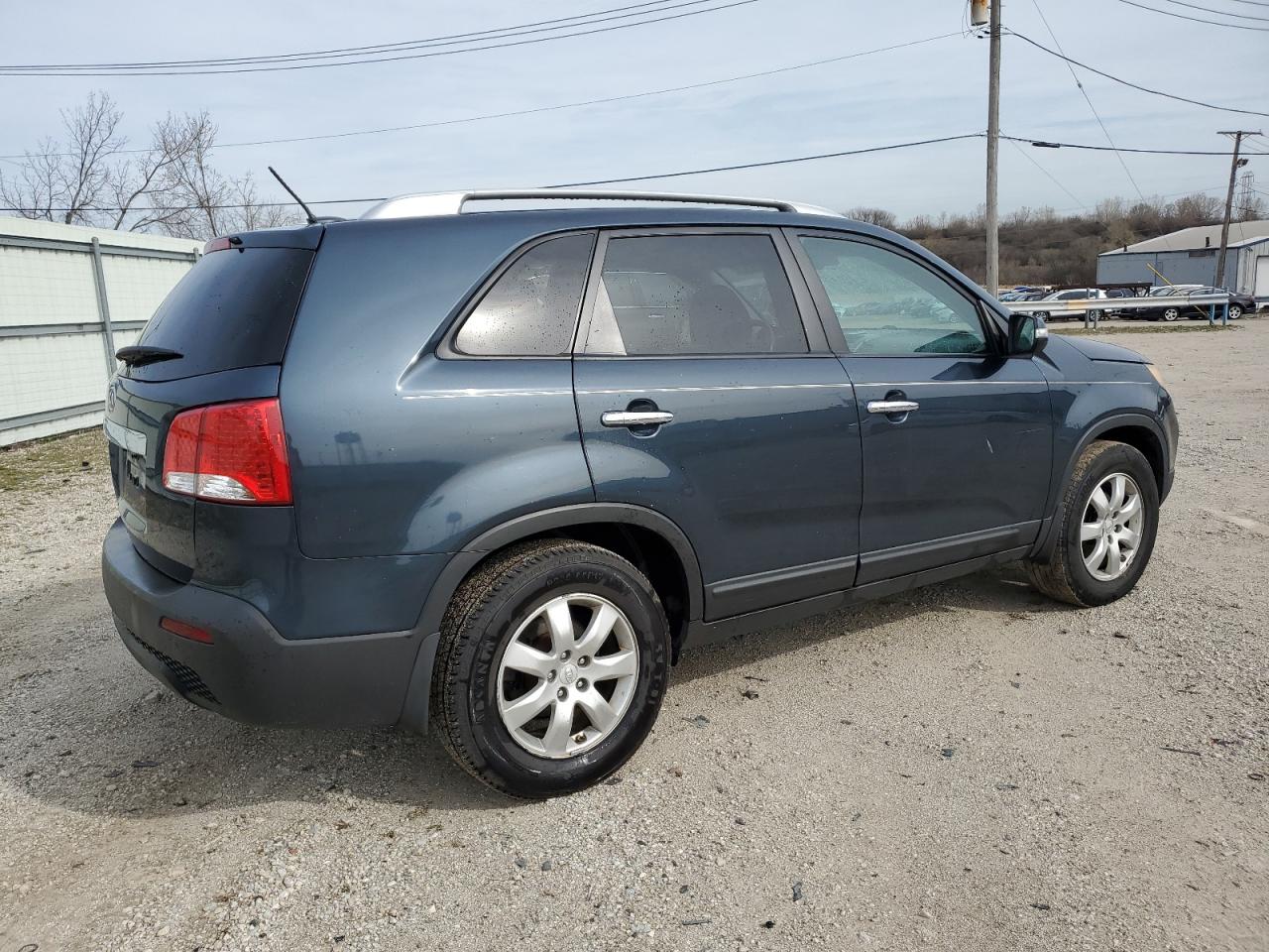 5XYKT4A16BG115598 2011 Kia Sorento Base