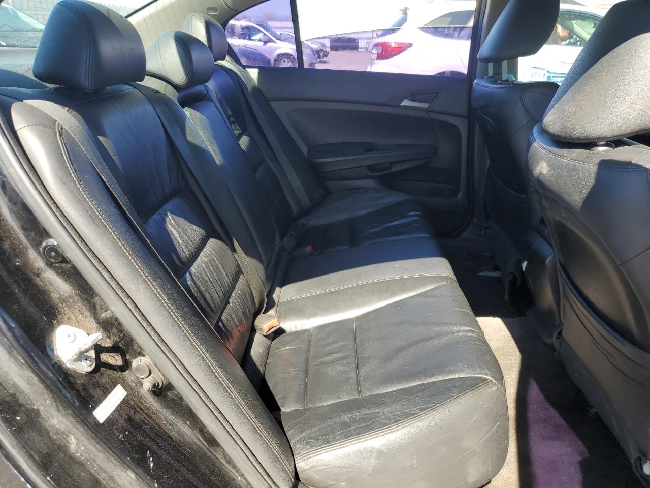 1HGCP2F6XBA124369 2011 Honda Accord Se